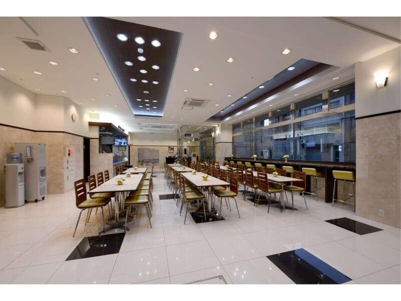 Toyoko Inn Tokyo Eki Yaesu Kita Guchi Exterior photo